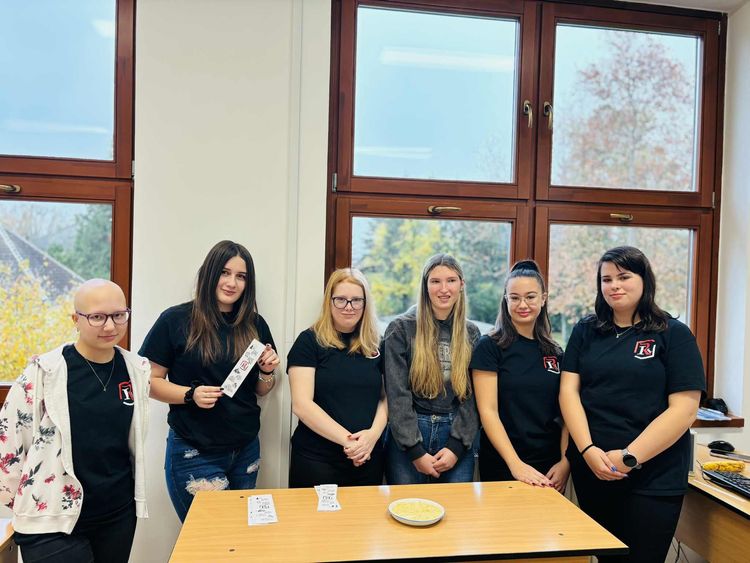 NYÍLT NAP A RÁZSÓBAN