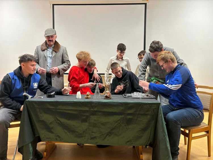 KARÁCSONYVÁRÓ- UTOLSÓ FELVONÁS - "Bűnös karácsony"