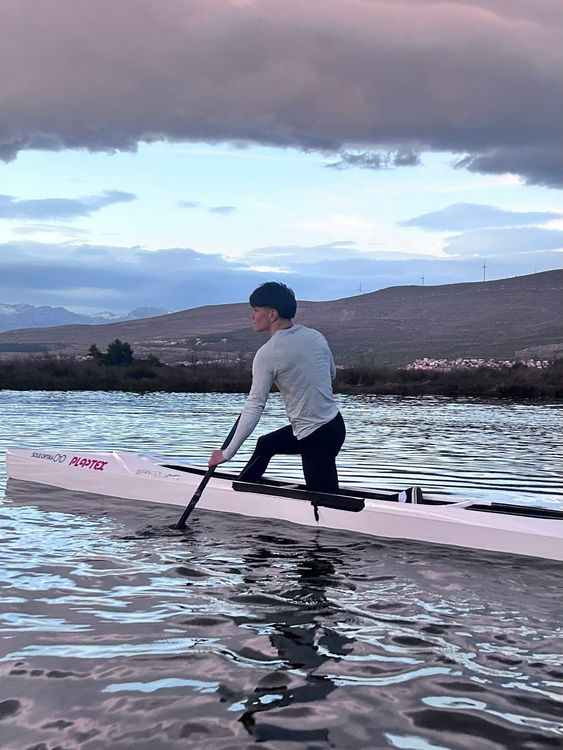 "AKIKRE BÜSZKÉK VAGYUNK..." - SZÁRAZ ALEX (12.A)