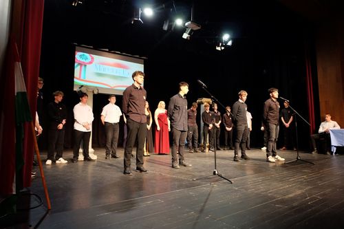 MÁRCIUS IDUSÁN - Olvassz havat, melengető márciusi szép napom