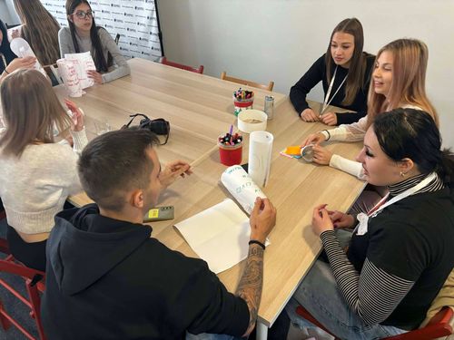 Ismét Erasmus+ programmal utaznak diákjaink